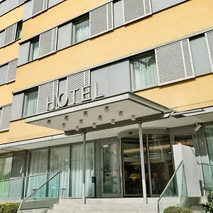 Courtyard By Marriott Schoenbrunn Bécs