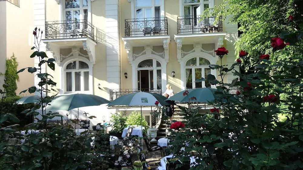 Hotel Park Villa Вена 4*,