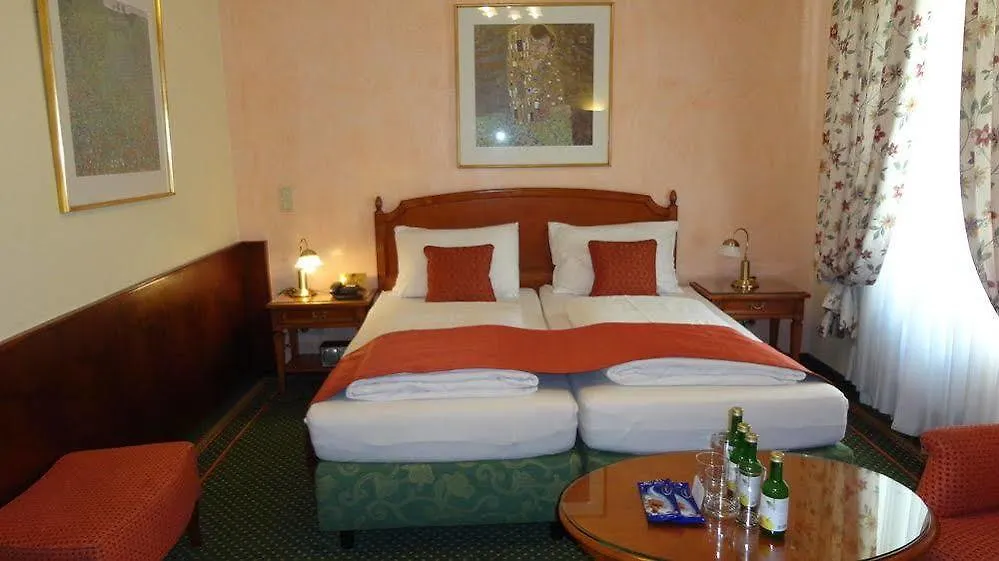 ****  Hotel Park Villa Вена Австрия