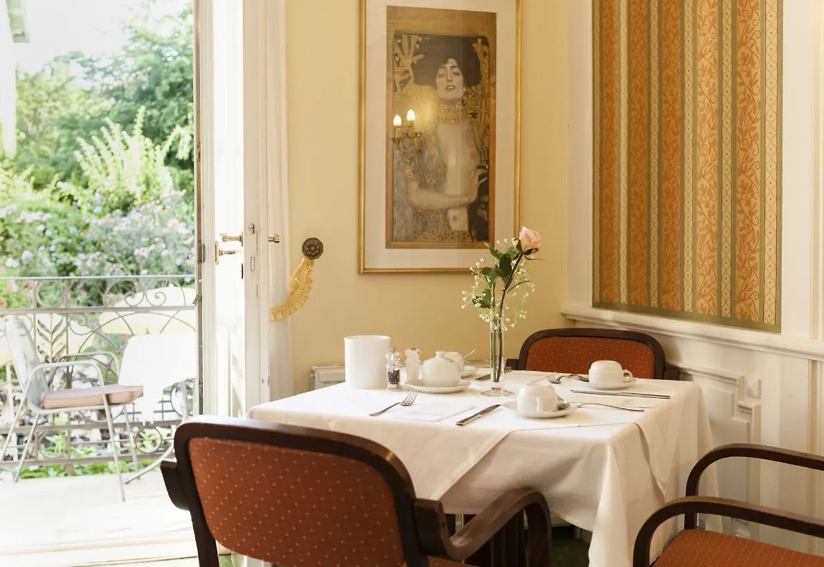 ****  Hotel Park Villa Вена Австрия